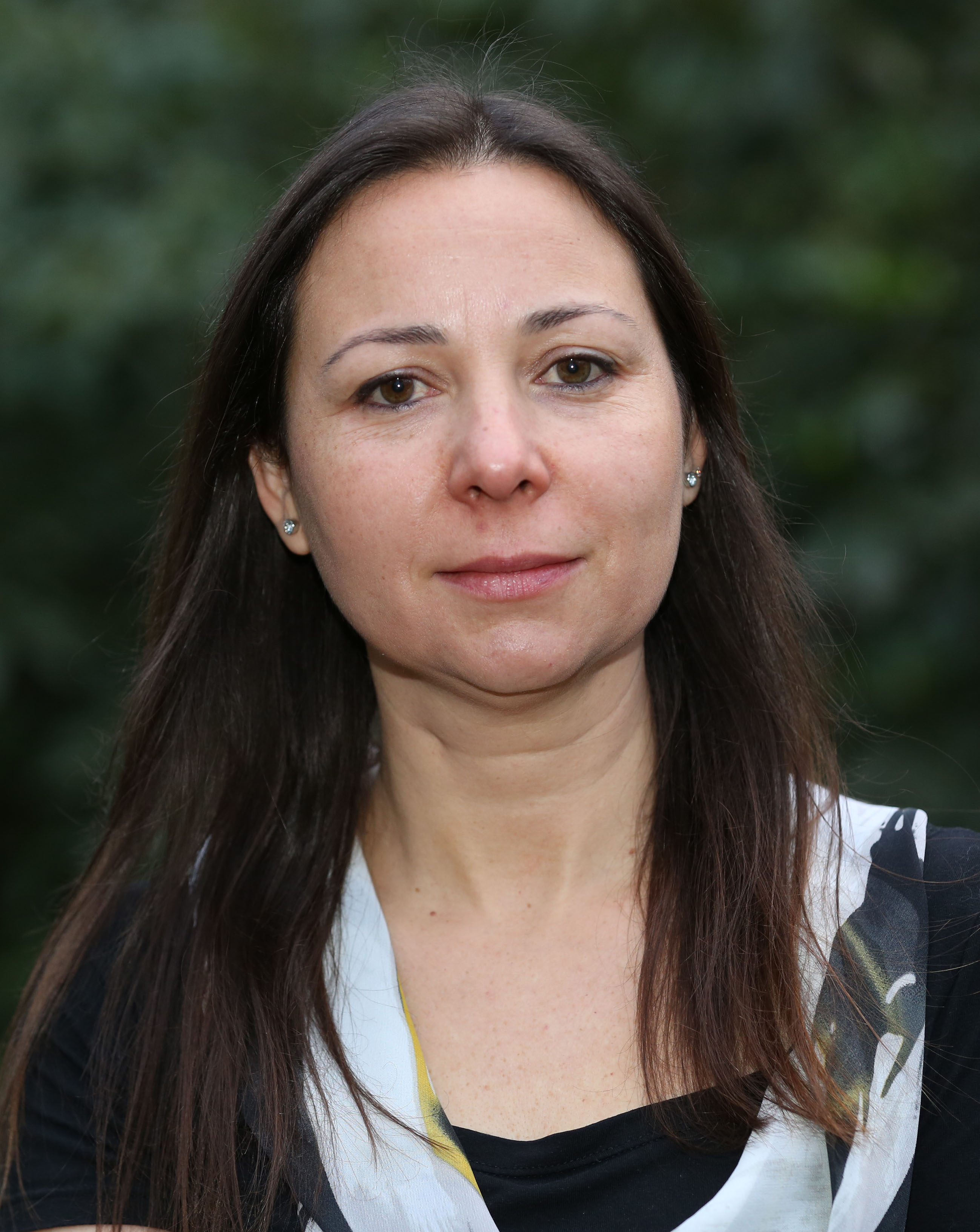 Andrea Paula Valesi-Schneider